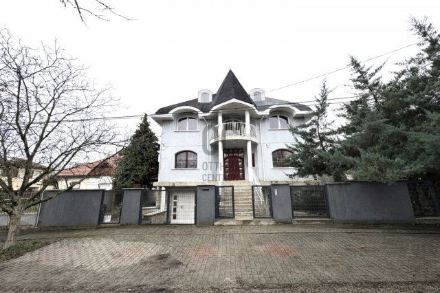 Eladó családi ház, Budapesten, XVIII. kerületben 270 M Ft