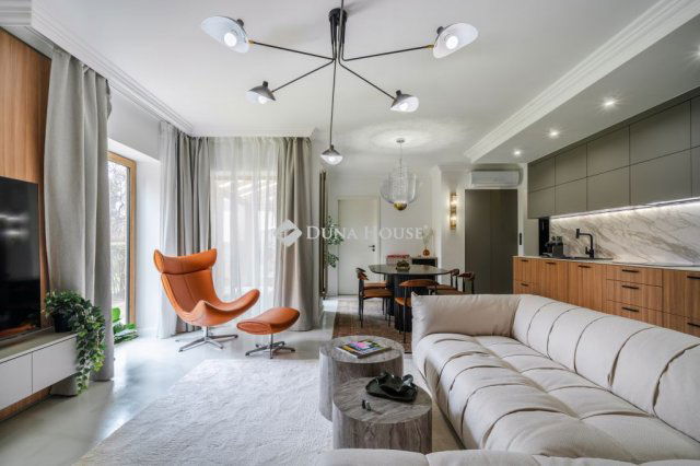 Eladó téglalakás, Budapesten, XII. kerületben 269 M Ft, 1 szobás