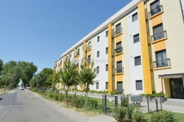 Eladó téglalakás, Kecskeméten 74.9 M Ft, 3 szobás
