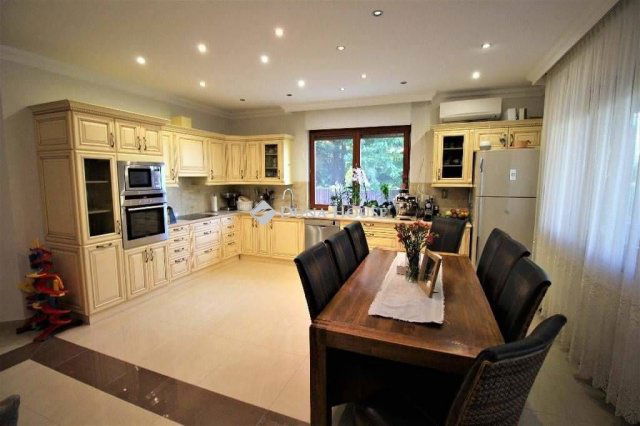 Kiadó családi ház, albérlet, Mogyoródon 2000 E Ft / hó