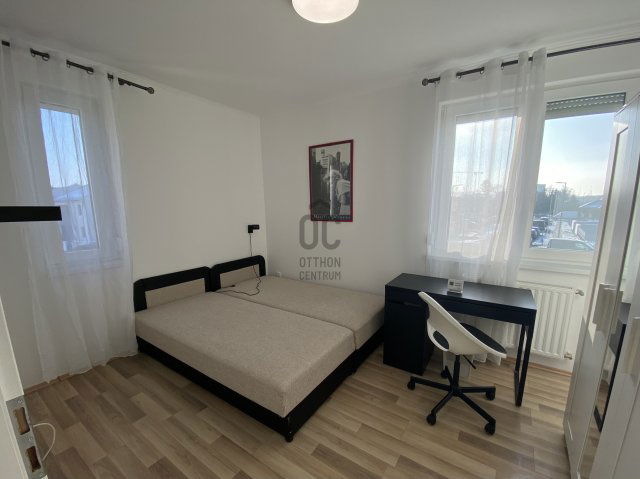 Eladó téglalakás, Győrött 79.9 M Ft, 3 szobás