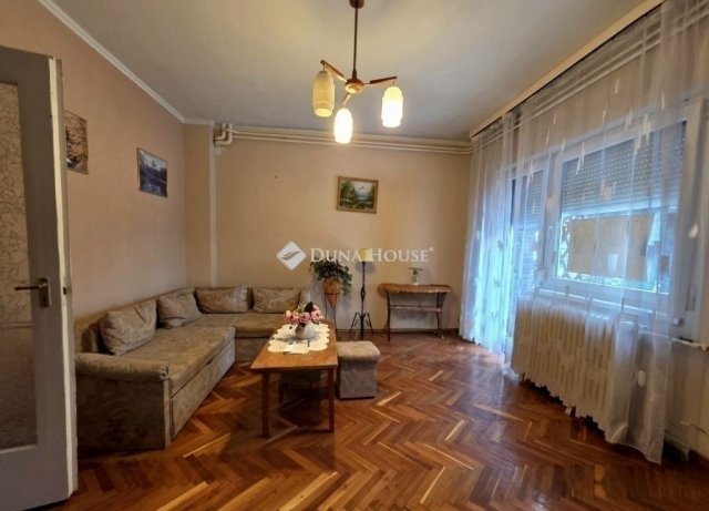 Eladó családi ház, Gyömrőn 129 M Ft, 7 szobás