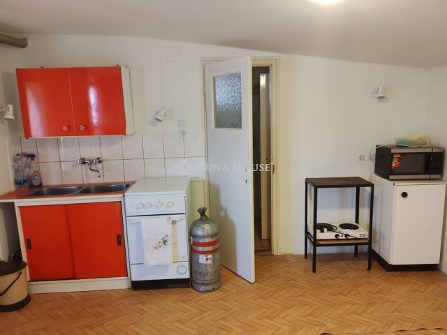 Eladó nyaraló, Cserkeszőlőn 10.99 M Ft, 1 szobás