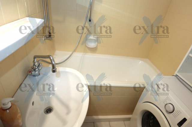 Kiadó téglalakás, albérlet, Szegeden 170 E Ft / hó, 3 szobás