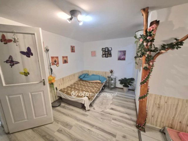 Eladó családi ház, Tárnokon 45 M Ft, 2 szobás