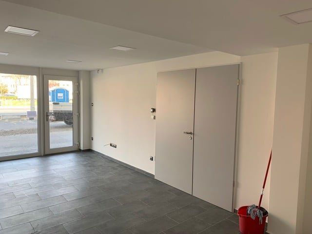 Eladó üzlethelyiség, Győrött 70 M Ft, 2 szobás