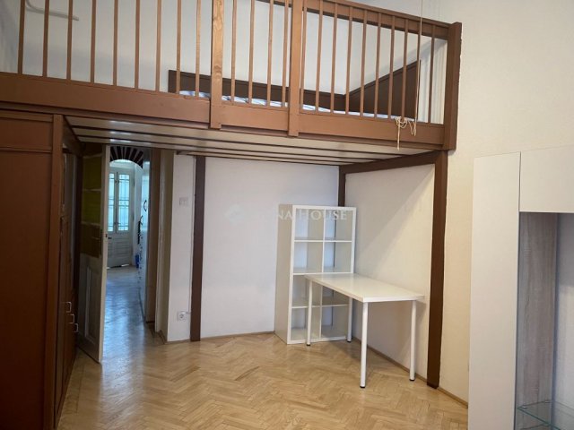 Kiadó téglalakás, albérlet, Budapesten, VI. kerületben