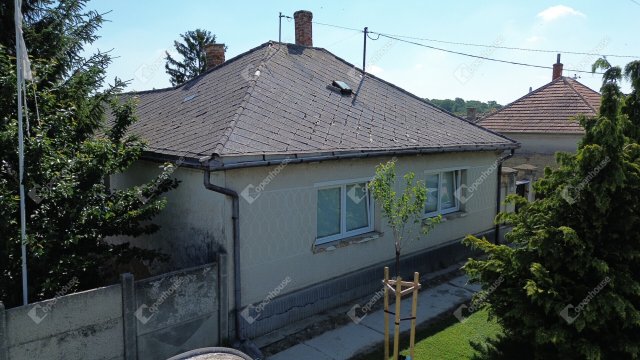 Eladó családi ház, Barbacson 38.5 M Ft, 2 szobás