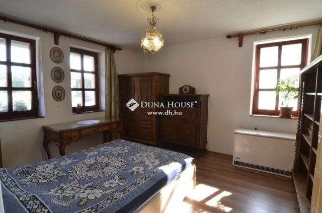 Eladó családi ház, Pilisszentlászlón 129 M Ft, 4 szobás