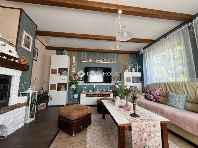 Eladó családi ház, Balatonfűzfőn 114.9 M Ft, 4 szobás