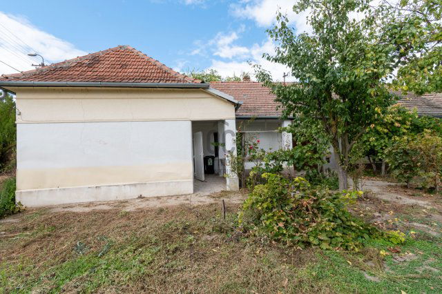 Eladó családi ház, Soponyán 18.9 M Ft, 3 szobás