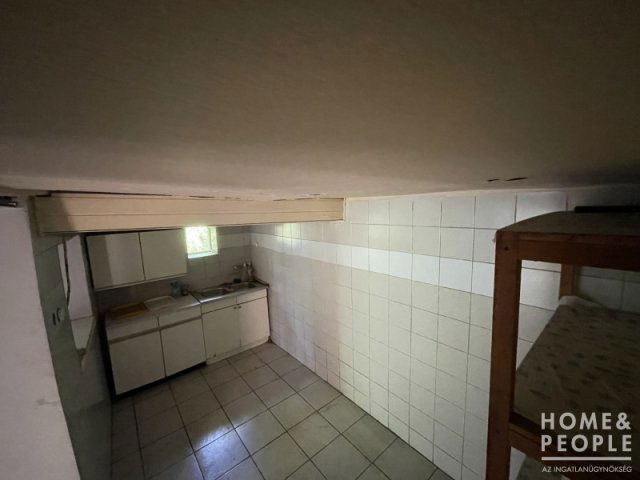 Eladó családi ház, Zsombón 40 M Ft, 1+1 szobás