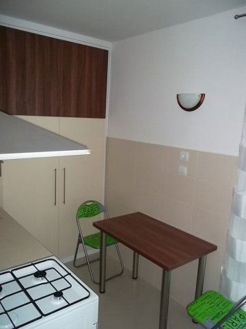 Kiadó panellakás, albérlet, Pécsett, Szigeti úton 180 E Ft / hó