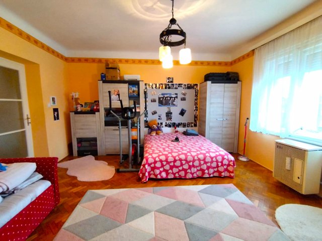 Eladó családi ház, Kisszálláson 20 M Ft, 2 szobás