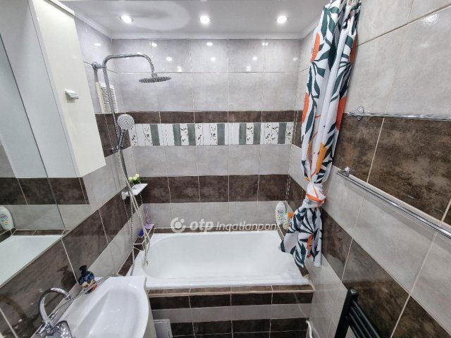 Eladó panellakás, Budapesten, III. kerületben 84.99 M Ft