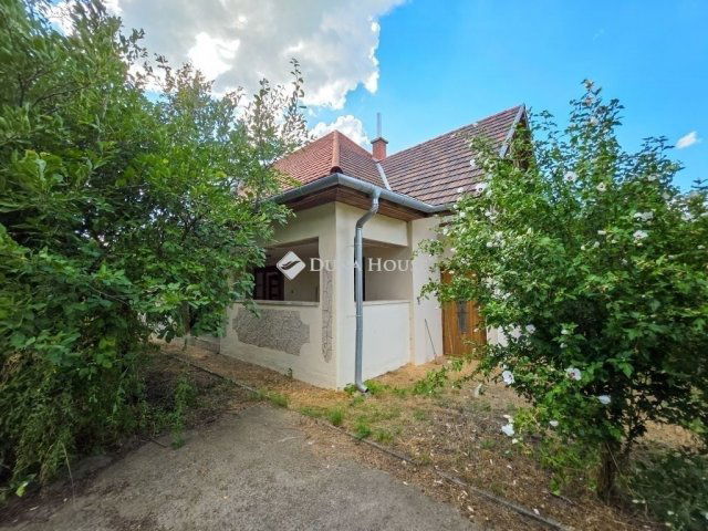 Eladó ikerház, Velencén 89 M Ft, 4 szobás / költözzbe.hu