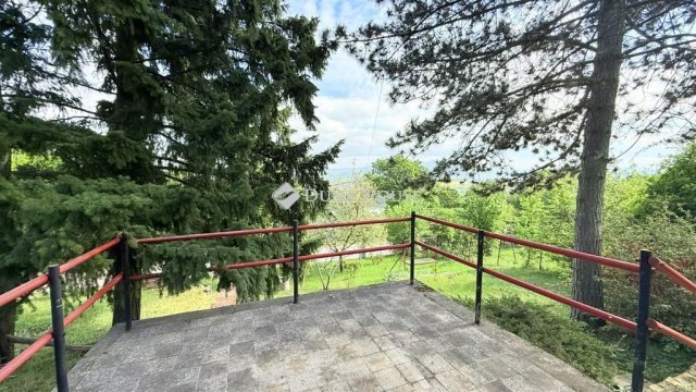 Eladó családi ház, Dunabogdányban, Fácános utcában 35 M Ft