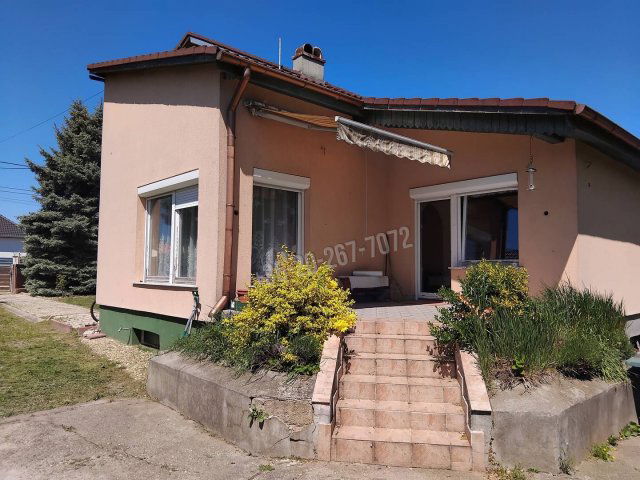 Eladó családi ház, Gyömrőn 119.99 M Ft, 4 szobás