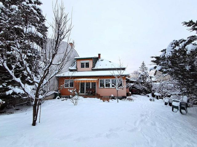 Eladó családi ház, Budapesten, XV. kerületben 129.9 M Ft