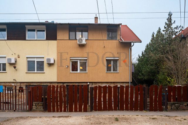 Eladó ikerház, Budapesten, XVIII. kerületben 139.9 M Ft, 7 szobás