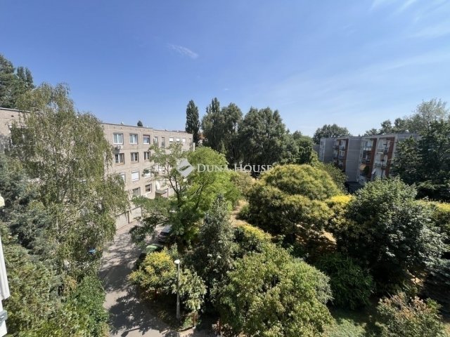 Eladó panellakás, Budapesten, III. kerületben 45 M Ft, 1 szobás