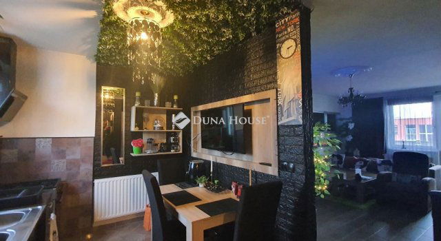 Eladó téglalakás, Szombathelyen, Stromfeld Aurél utcában