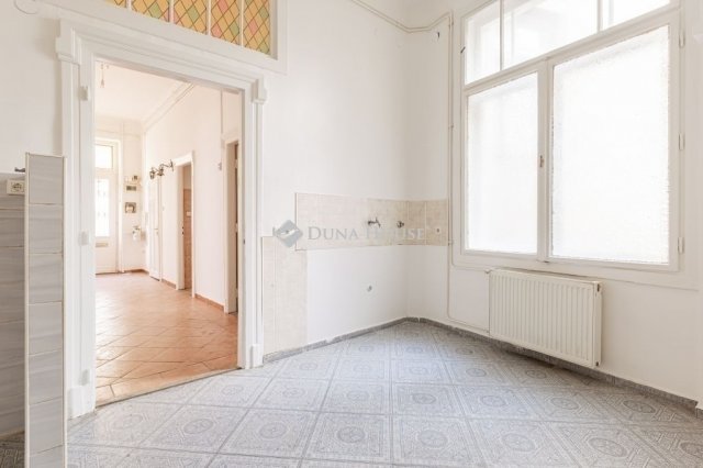Eladó téglalakás, Budapesten, V. kerületben 159 M Ft, 4 szobás