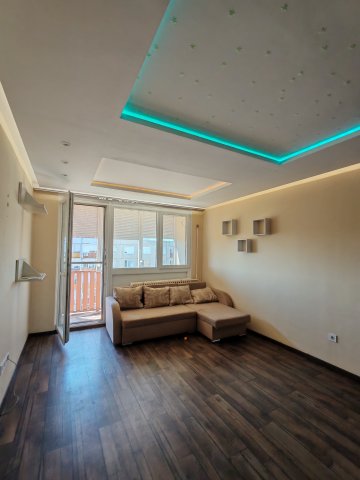 Eladó panellakás, Szegeden, Retek utcában 54.99 M Ft, 3 szobás