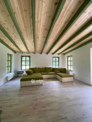 Eladó nyaraló, Kocséren 89.5 M Ft, 6 szobás