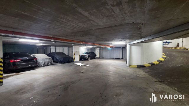 Eladó garázs, Budapesten, XIII. kerületben 11.2 M Ft