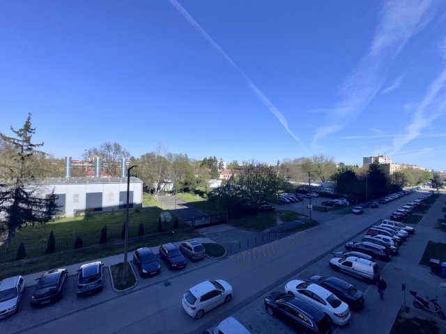 Eladó panellakás, Székesfehérvárott, Palotai úton 4.79 M Ft