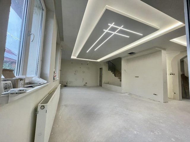 Eladó ikerház, Dunakeszin 198 M Ft, 5 szobás