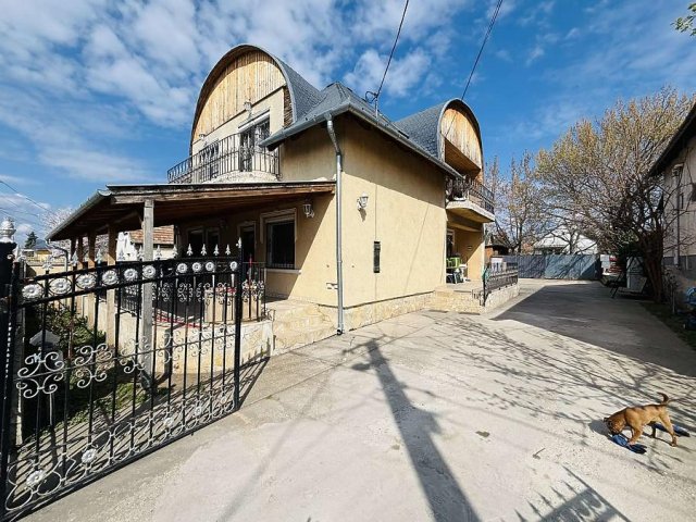 Eladó családi ház, Fóton 104.9 M Ft, 5 szobás