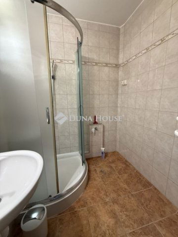 Eladó panellakás, Veszprémben 67 M Ft, 3+1 szobás