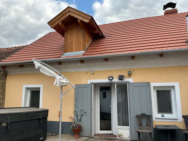 Eladó családi ház, Monostorapátin 51.9 M Ft, 2 szobás