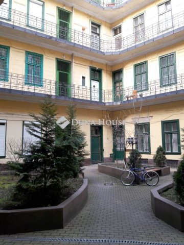 Kiadó téglalakás, albérlet, Budapesten, VIII. kerületben