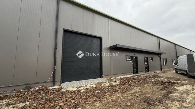 Kiadó ipari ingatlan, Alsónémediben 360 E Ft / hó