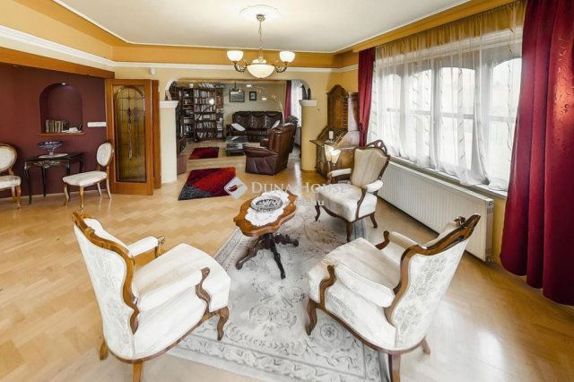 Eladó családi ház, Kecskeméten 119 M Ft, 6 szobás