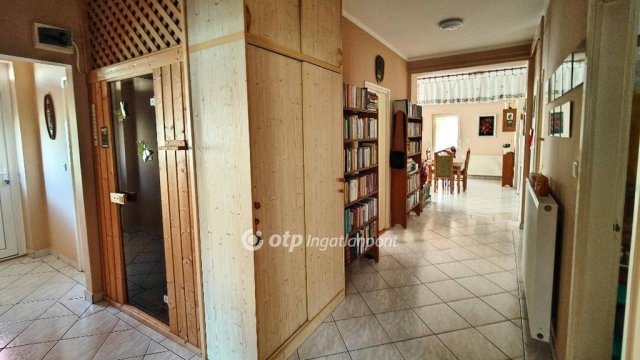 Eladó családi ház, Siklóson 77.9 M Ft, 3 szobás