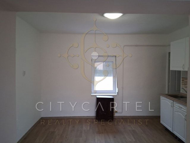 Eladó családi ház, Siófokon 65 M Ft, 2 szobás