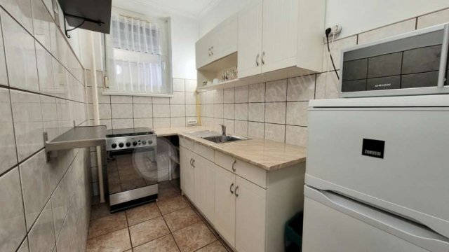 Kiadó panellakás, albérlet, XIV. kerületben, Füredi utcában