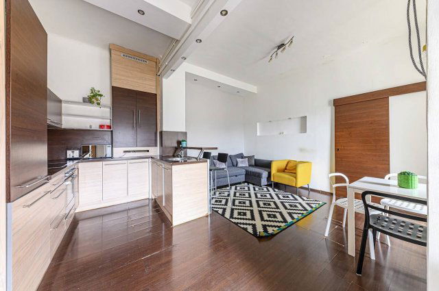 Eladó téglalakás, Budapesten, VI. kerületben 62.9 M Ft, 2 szobás