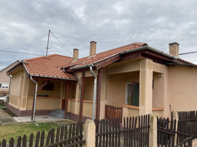 Eladó családi ház, Sajóládon 28.9 M Ft, 2 szobás
