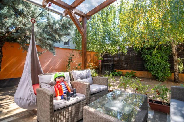 Eladó ikerház, Budapesten, XVIII. kerületben 160 M Ft, 5 szobás