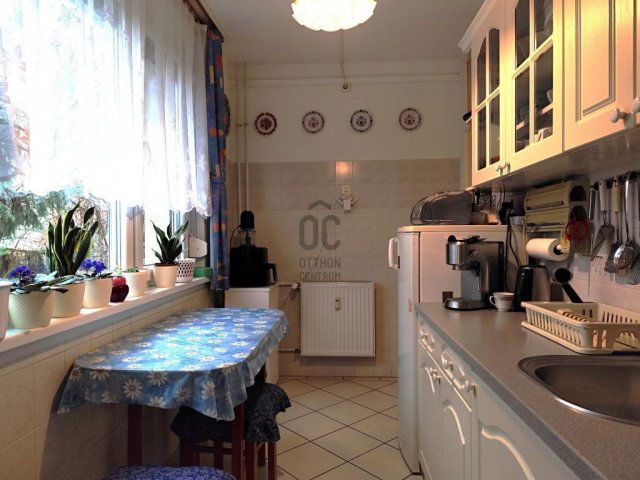 Eladó panellakás, Budapesten, XXI. kerületben 63 M Ft, 3 szobás