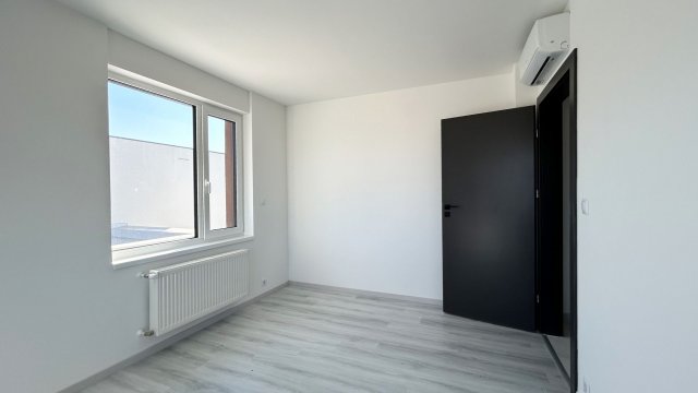 Eladó ikerház, Debrecenben 201.6 M Ft, 4 szobás