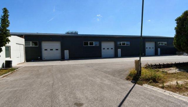 Eladó ipari ingatlan, Tatabányán 320 M Ft / költözzbe.hu
