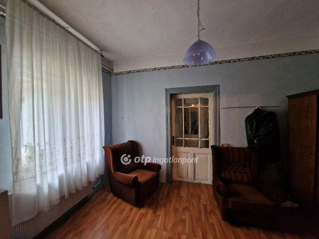 Eladó családi ház, Pomázon 69 M Ft, 5 szobás