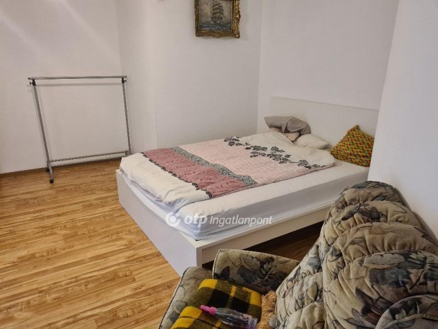 Eladó családi ház, Diósdon 350 M Ft, 6 szobás