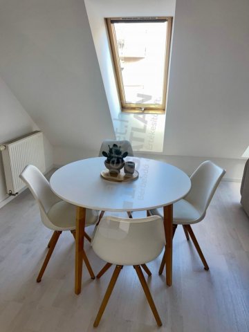 Kiadó téglalakás, albérlet, VII. kerületben, Holló utcában